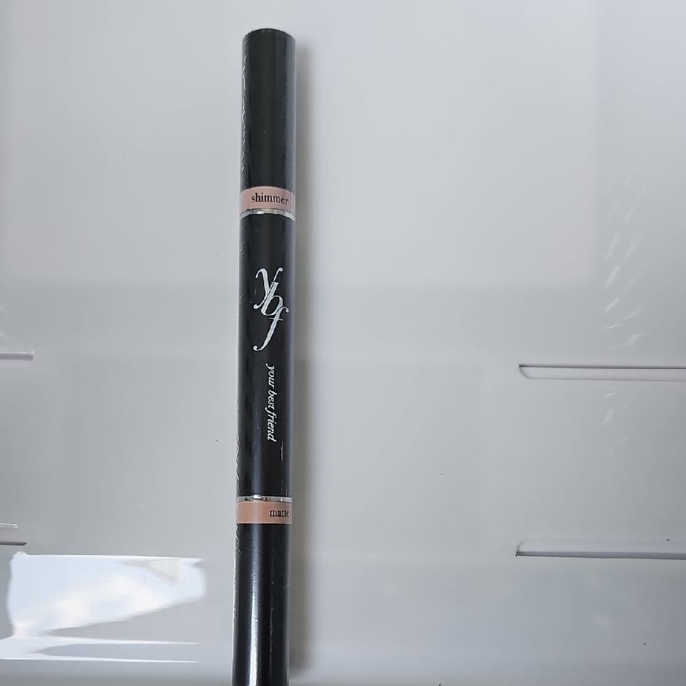 Shimmer Eye Pencil - Black